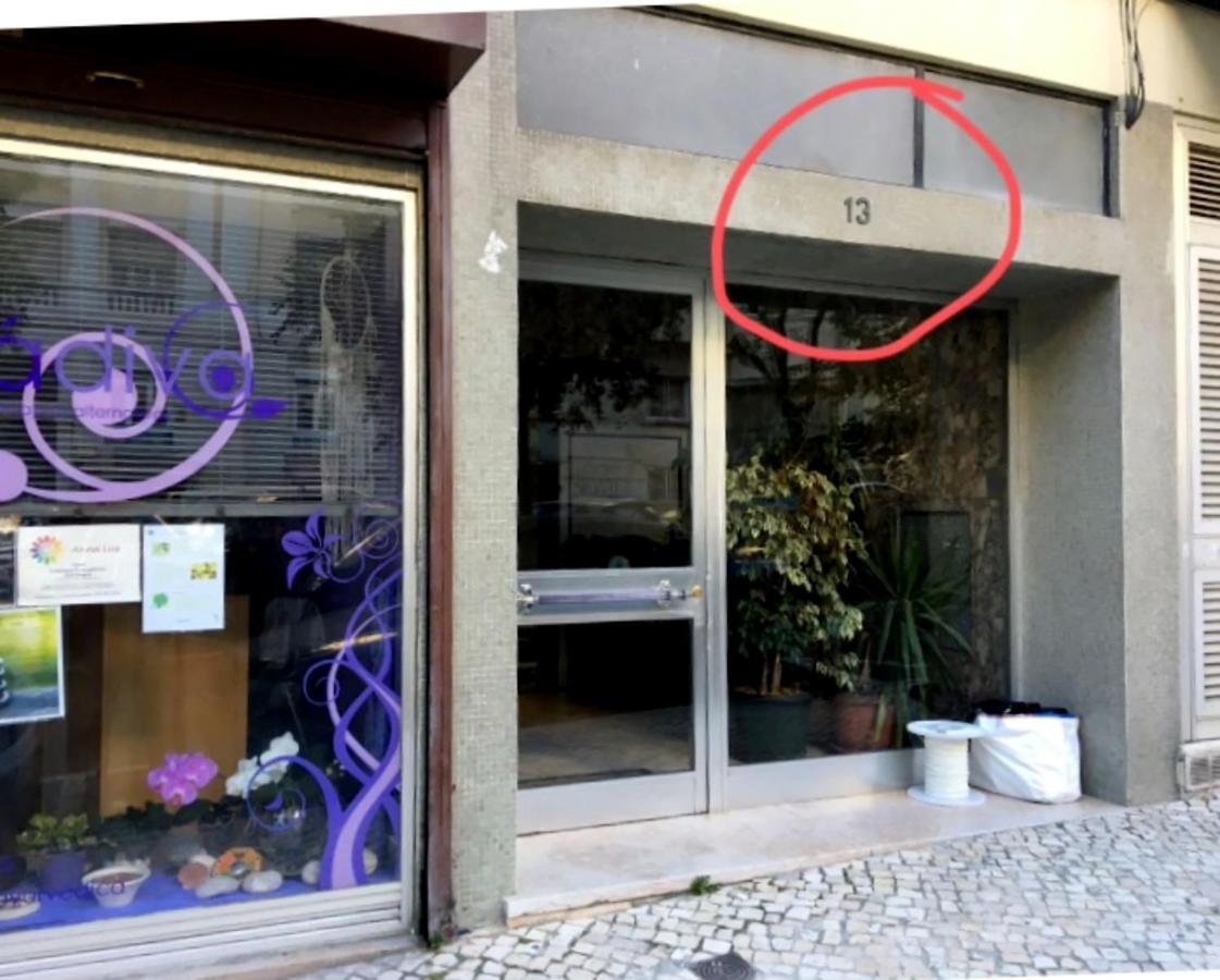 Gaze Out At The City In A Retro-Chic Getaway Lisboa Exteriör bild
