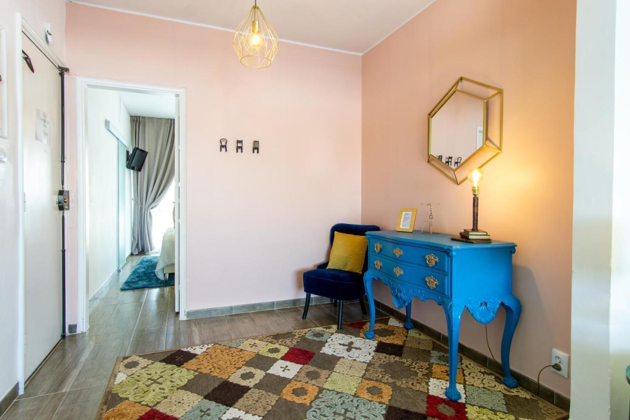 Gaze Out At The City In A Retro-Chic Getaway Lisboa Exteriör bild
