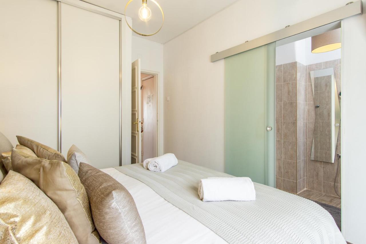 Gaze Out At The City In A Retro-Chic Getaway Lisboa Exteriör bild